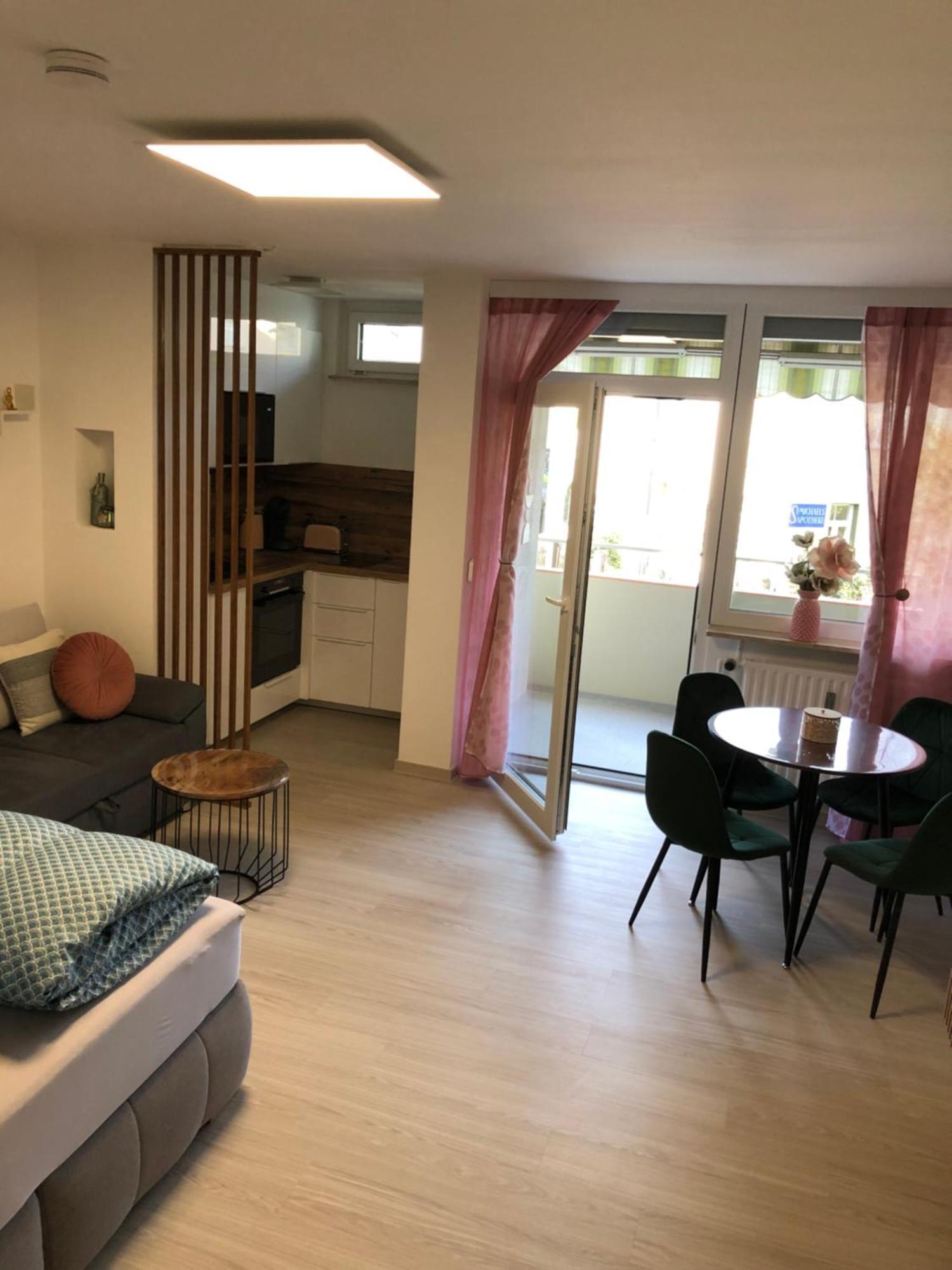 Lilis Apartment Mit Balkon Augsburg Exterior foto